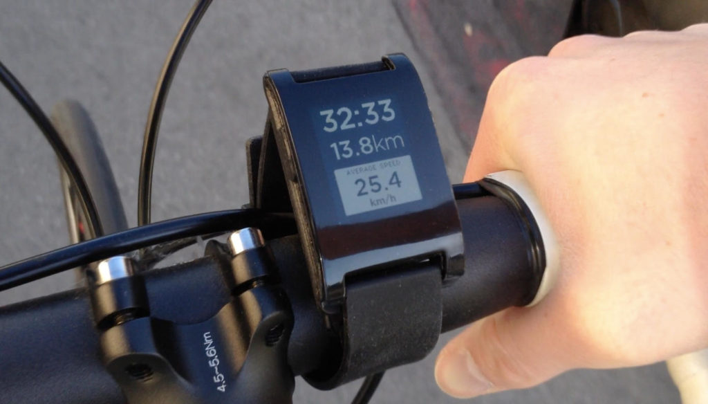 Smartwatch pada sepeda