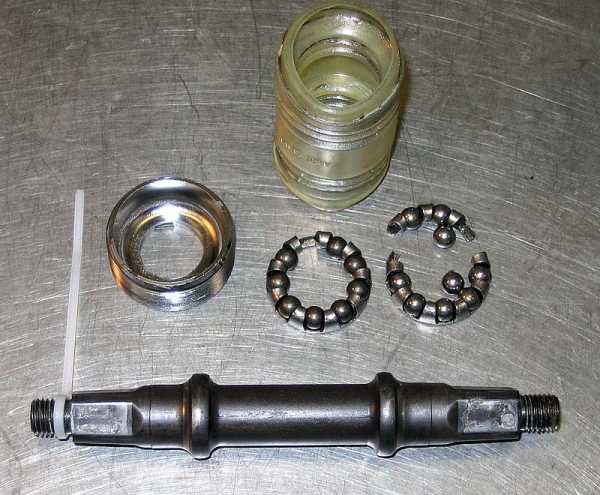 loose bearing bottom bracket
