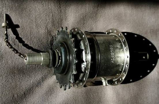 Kode serial number dan tahun pada hub Sturmey Archer